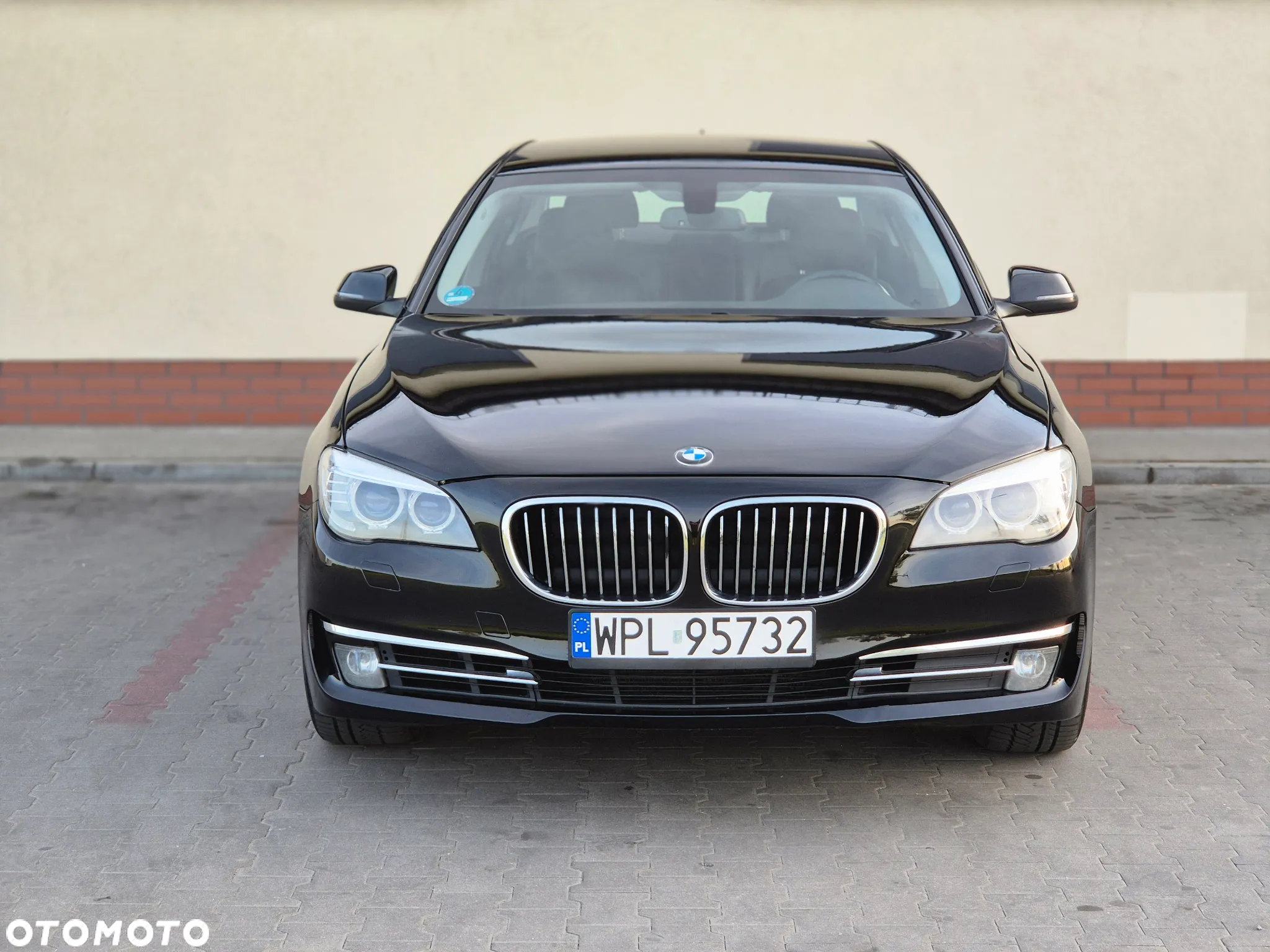 BMW Seria 7 740i - 2