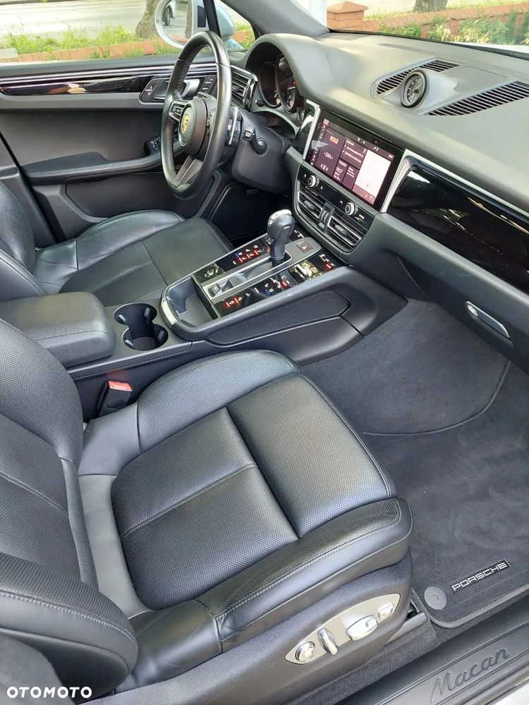 Porsche Macan - 27