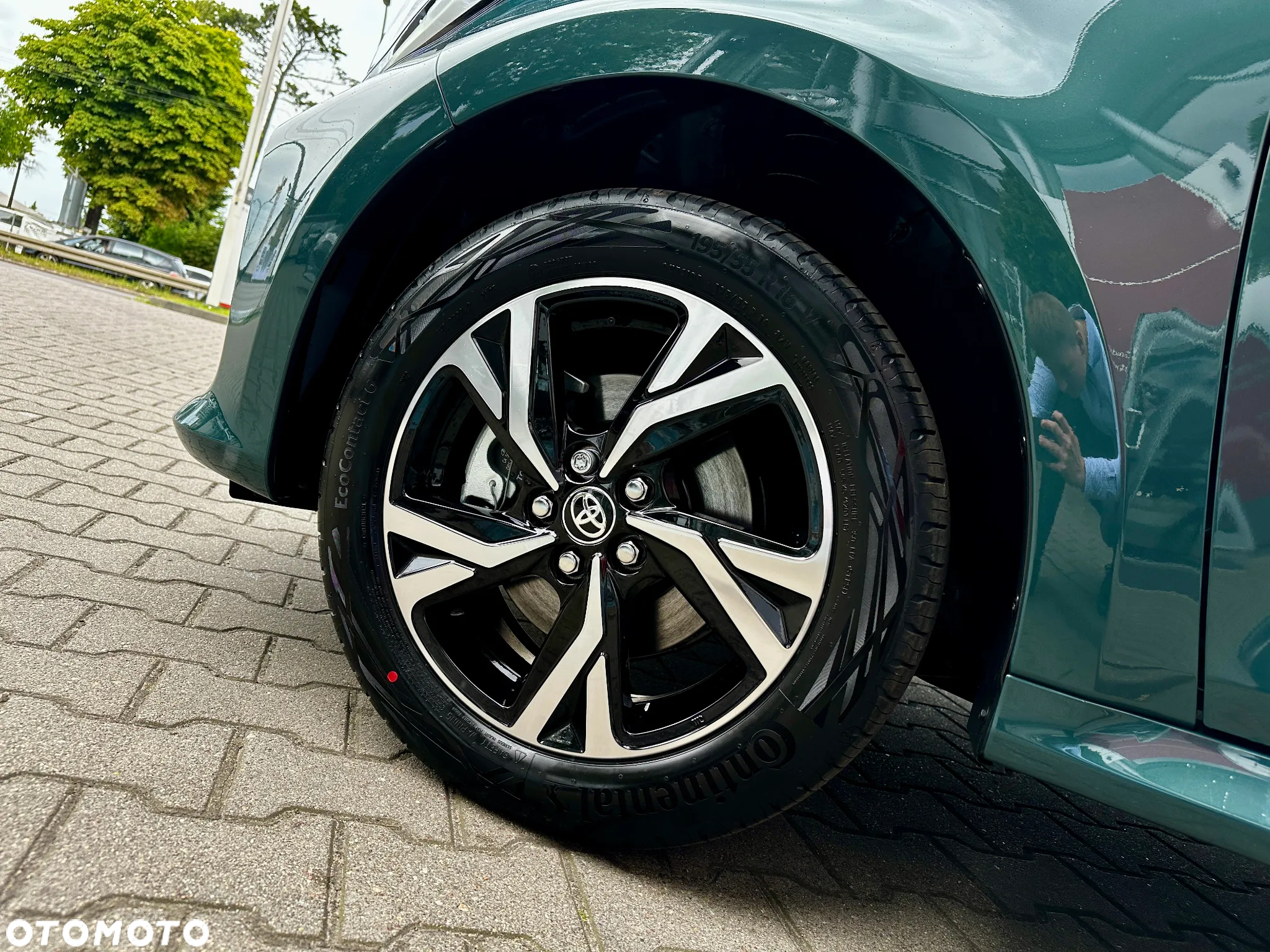 Toyota Yaris Hybrid 1.5 Style - 8