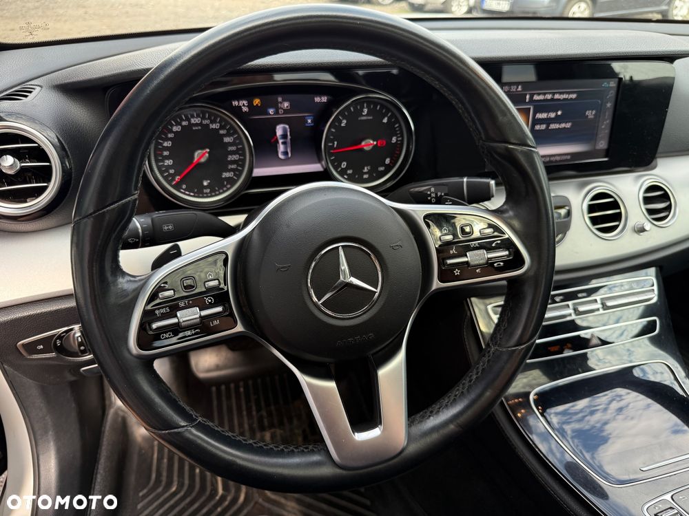 Mercedes-Benz Klasa E - 15