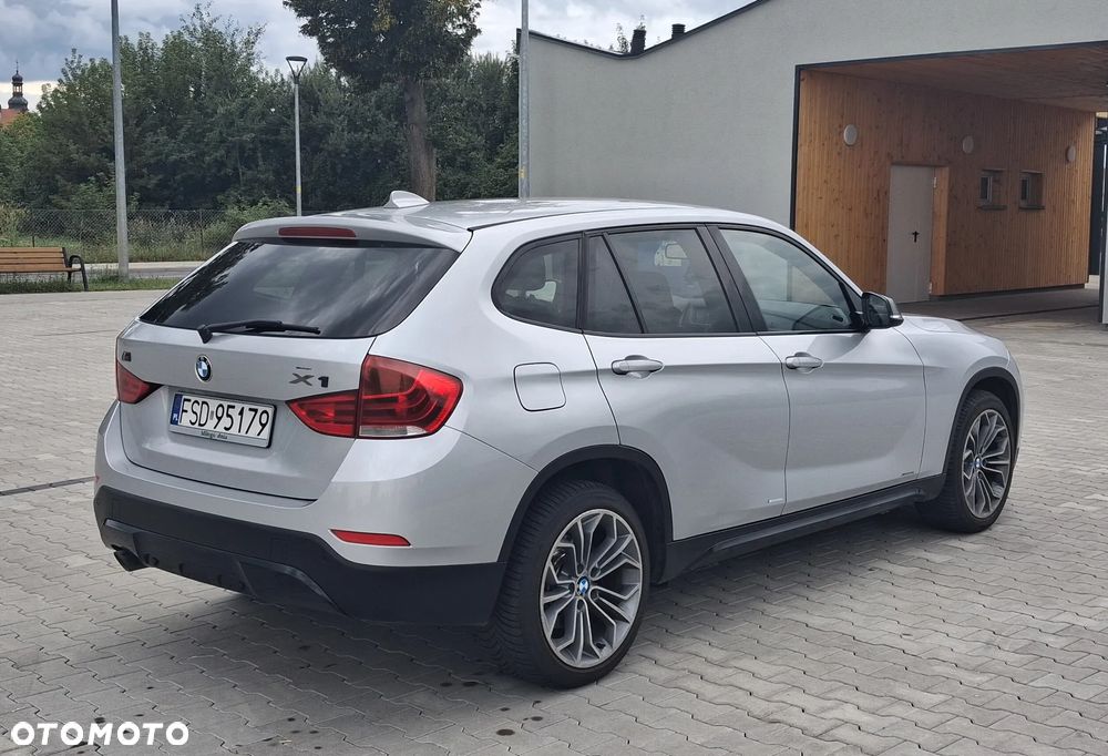 BMW X1 sDrive16d Sport Line - 11