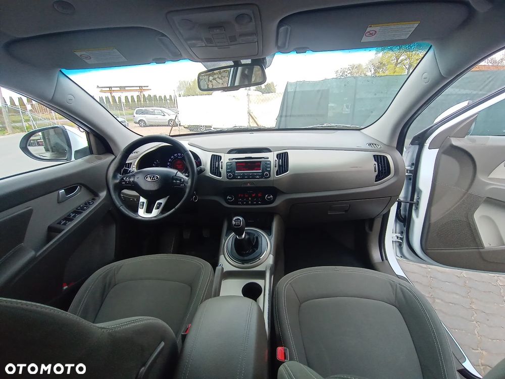 Kia Sportage 1.7 CRDI 2WD Attract - 26