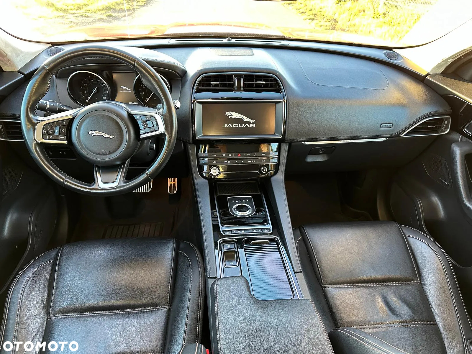 Jaguar F-Pace 25t AWD Prestige - 3