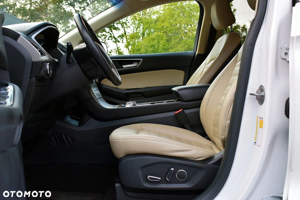 Ford Edge - 5