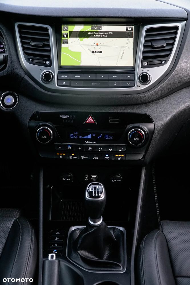 Hyundai Tucson blue 1.7 CRDi 2WD Style - 28