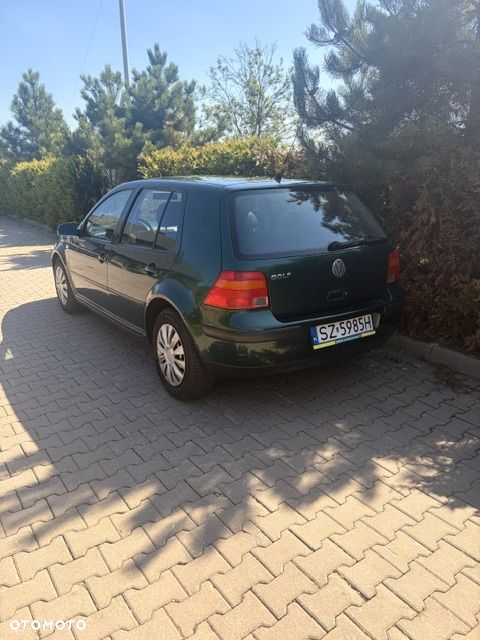 Volkswagen Golf 1.4 Basis - 2