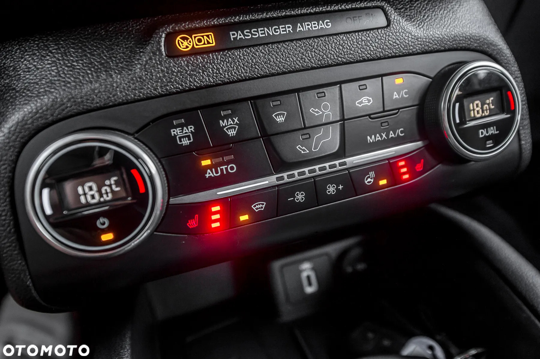 Ford Focus 1.0 EcoBoost ST-Line ASS PowerShift - 34