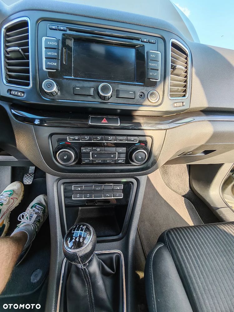 Seat Alhambra 2.0 TDI DPF Ecomotive - 32