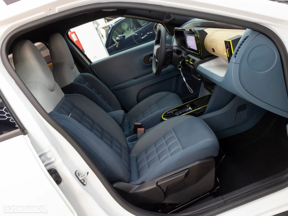 Fiat Grande Panda 1.2 Hybrid La Prima eDCT - 12