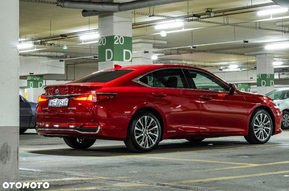 Lexus ES - 3