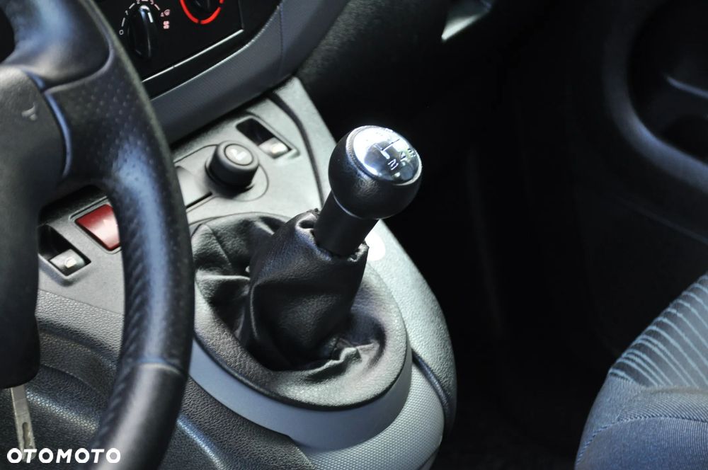 Peugeot Partner 1.6 HDI Totem - 34