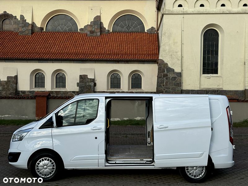 Ford Transit Custom - 8