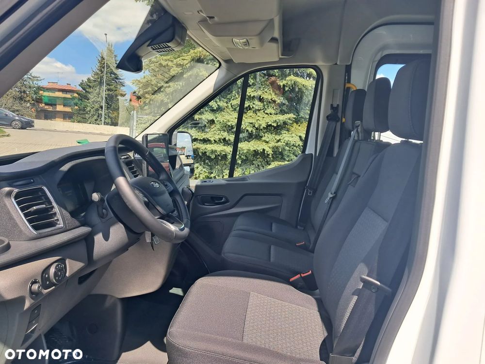 Ford Transit - 11