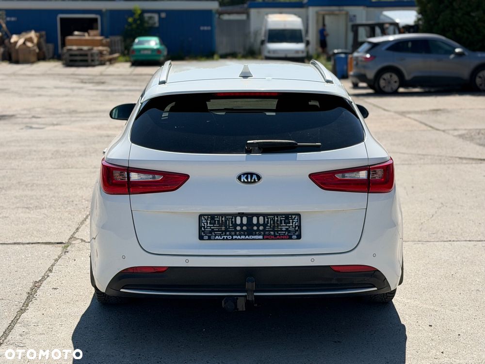 Kia Optima Plug-in Hybrid - 6