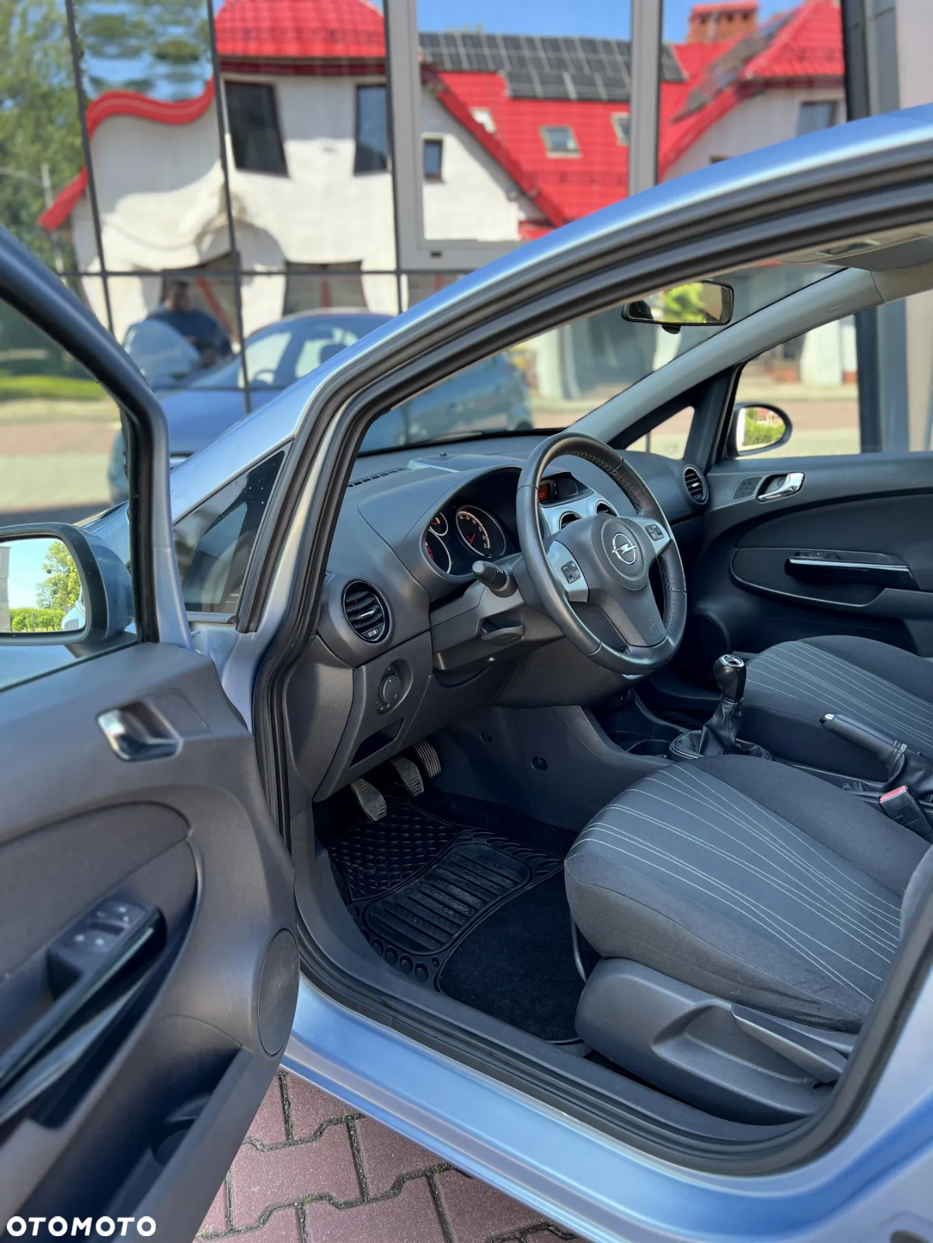 Opel Corsa 1.2 16V Enjoy - 13