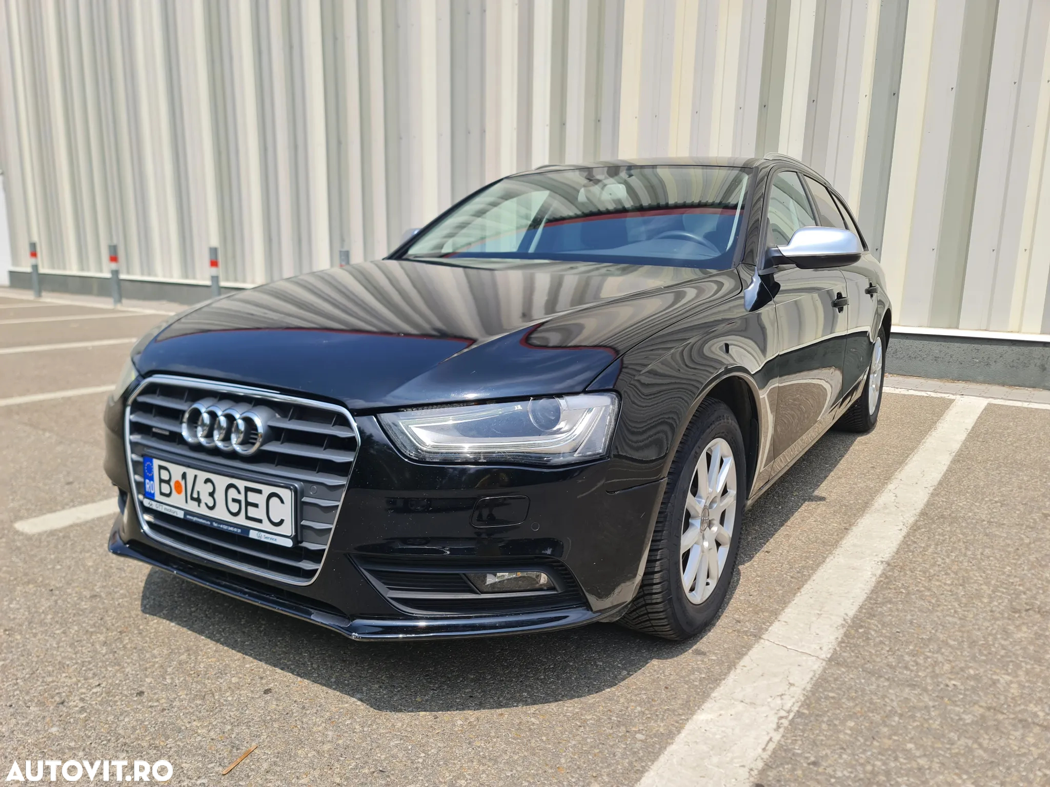Audi A4 Avant 2.0 40 TDI quattro S tronic Advanced - 2
