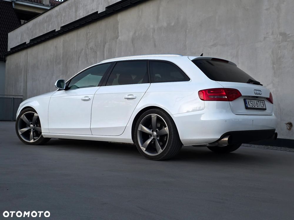 Audi A4 Avant 3.0 TDI DPF quattro S line Sportpaket (plus) - 4