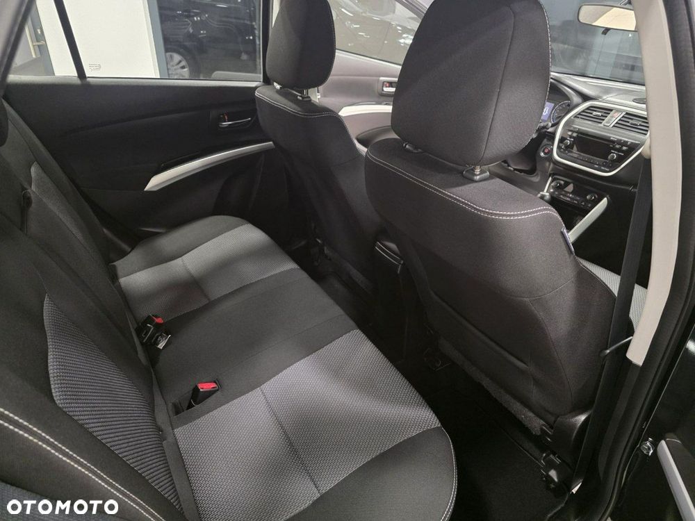 Suzuki SX4 S-Cross 1.6 VVT 4x4 Comfort+ - 17