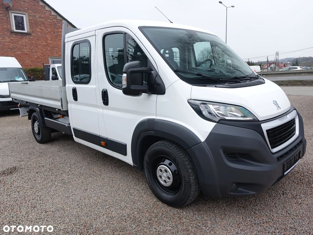 Peugeot Boxer 3.0 180 KM DOKA 7-osobowy skrzynia ładunkowa - 19