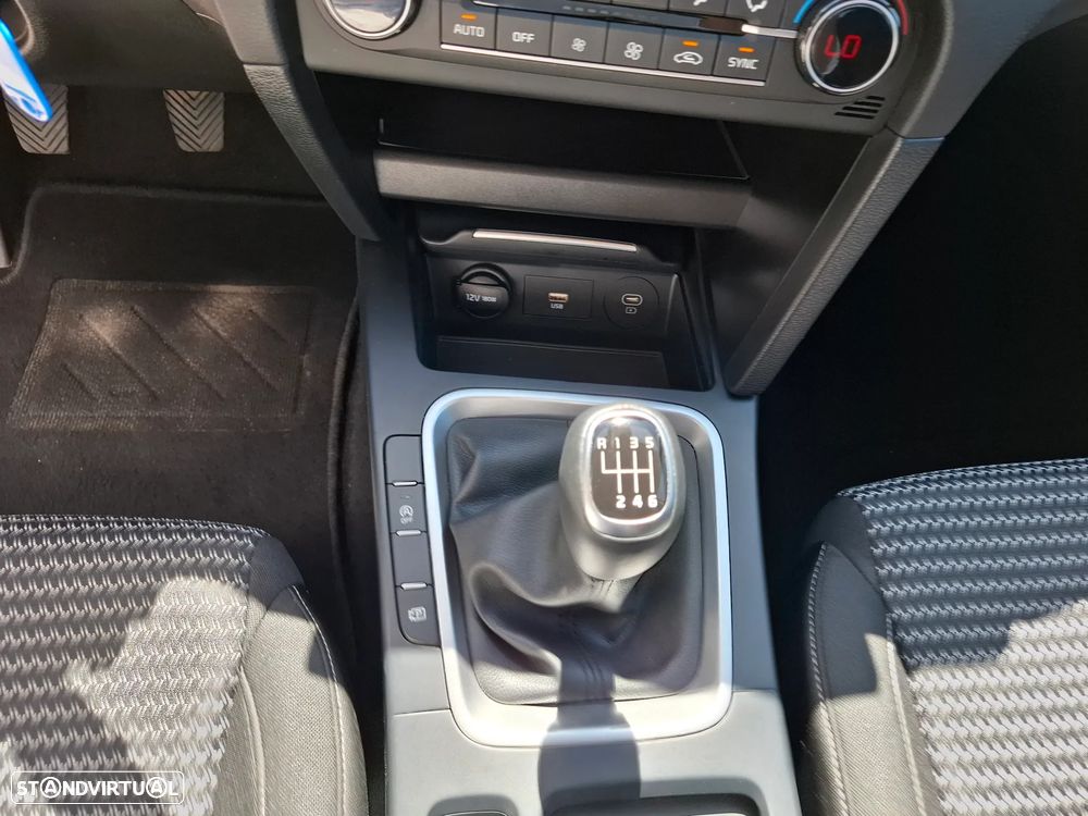 Kia XCeed 1.5 T-GDI Sport - 22