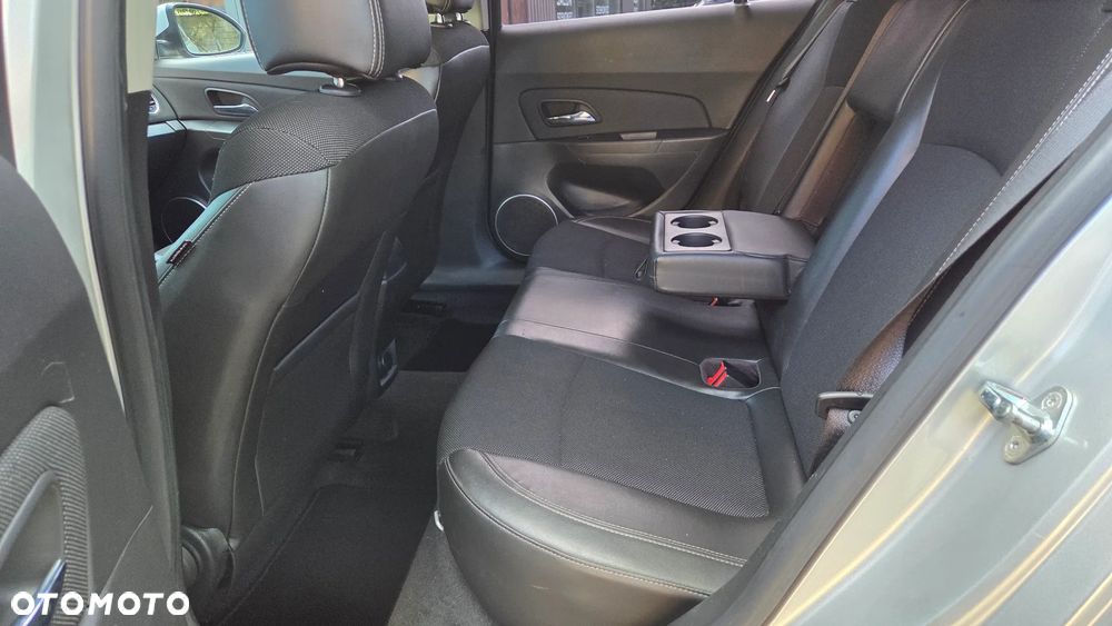Chevrolet Cruze 1.4 T LTZ - 28
