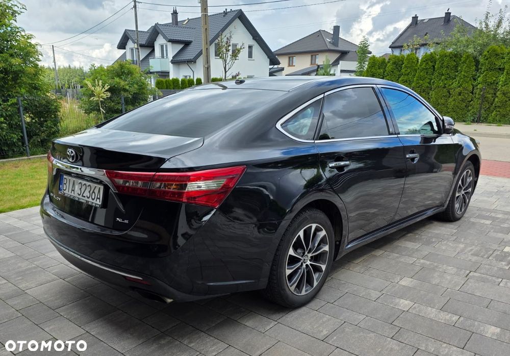 Toyota Avalon - 3