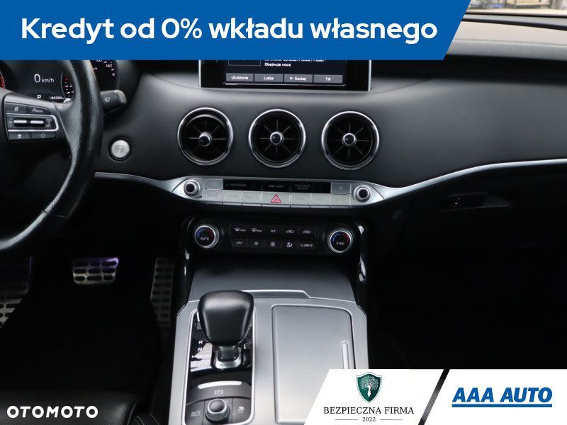 Kia Stinger - 14