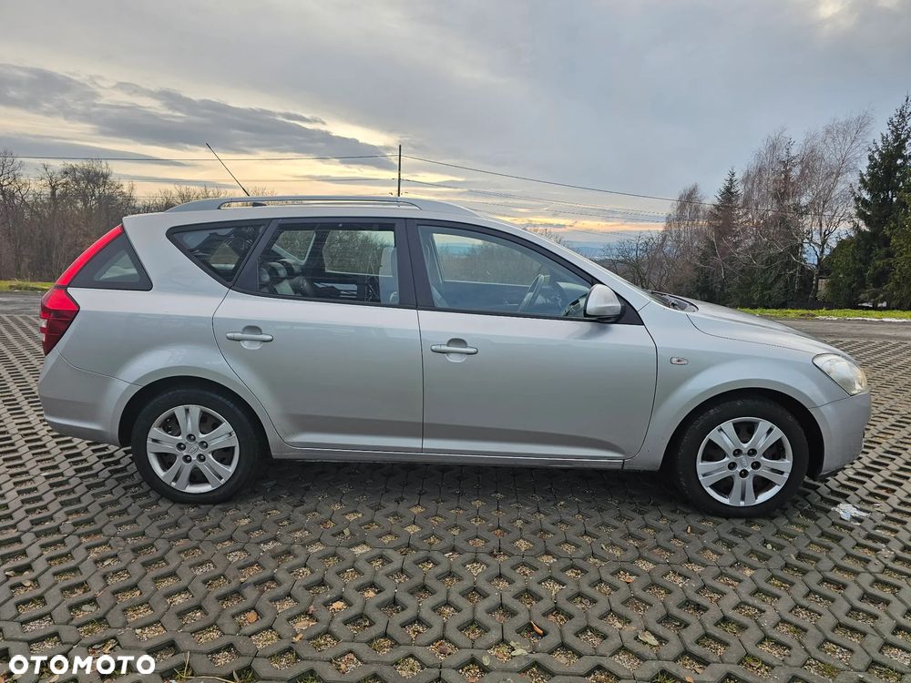 Kia Ceed 1.6 CRDi Spirit - 14