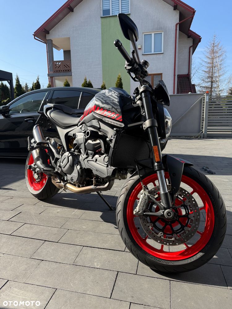 Ducati Monster - 1