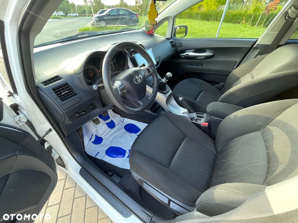 Toyota Auris 1.6 Edition - 11
