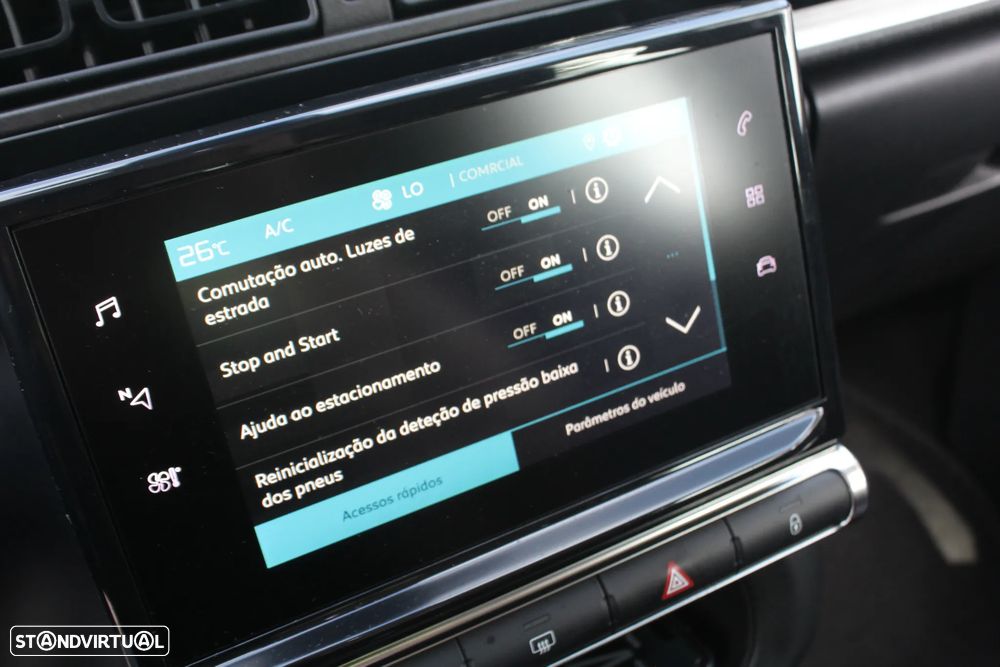 Citroën C3 1.2 PureTech Shine - 38