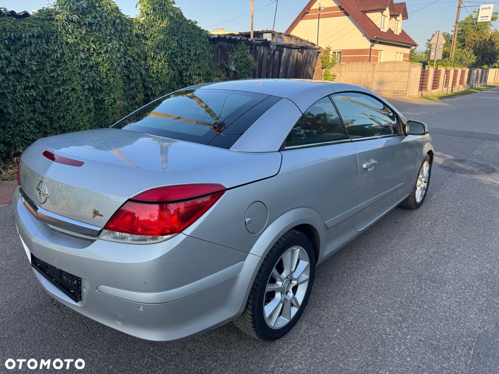 Opel Astra 1.8 Innovation 110 Jahre - 27