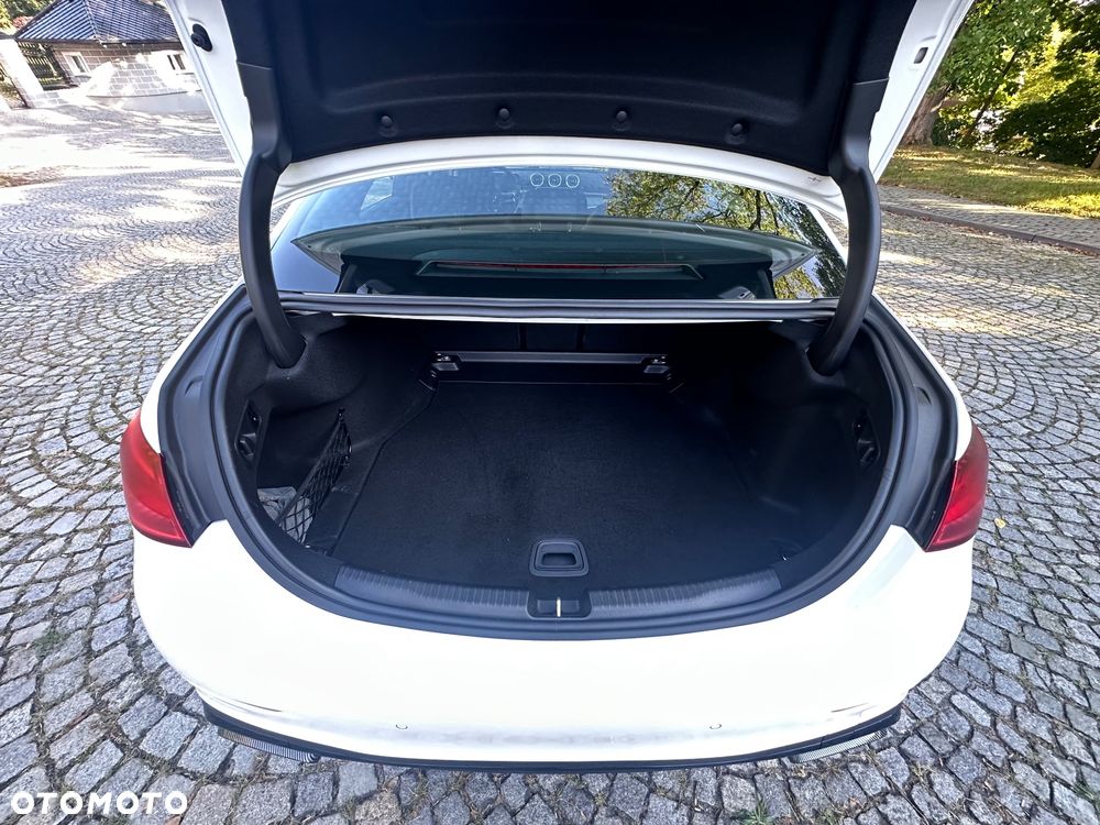 Mercedes-Benz Klasa C 300 4MATIC 9G-TRONIC - 17