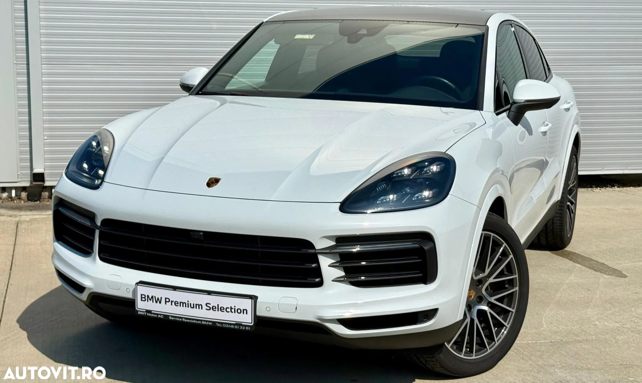 Porsche Cayenne Standard - 1