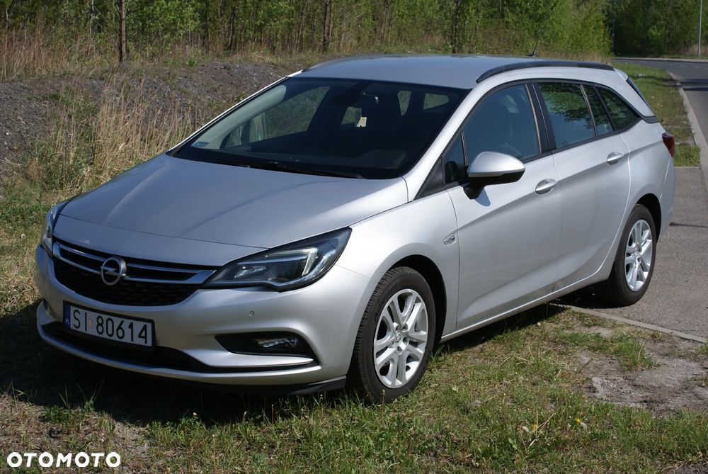 Opel Astra 1.6 CDTI Enjoy - 1