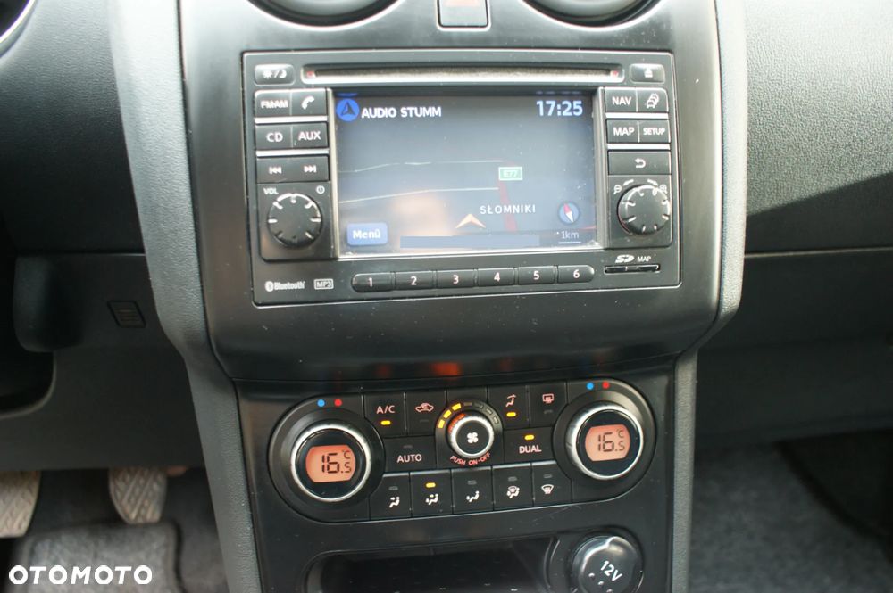 Nissan Qashqai+2 - 14