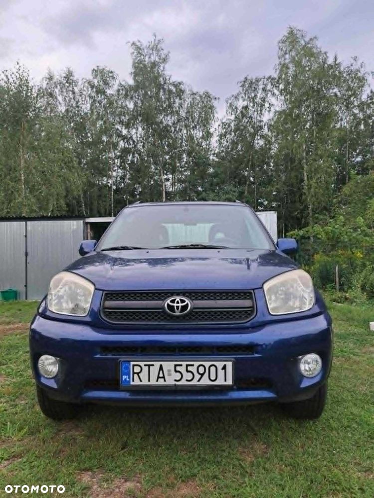 Toyota RAV4 - 1