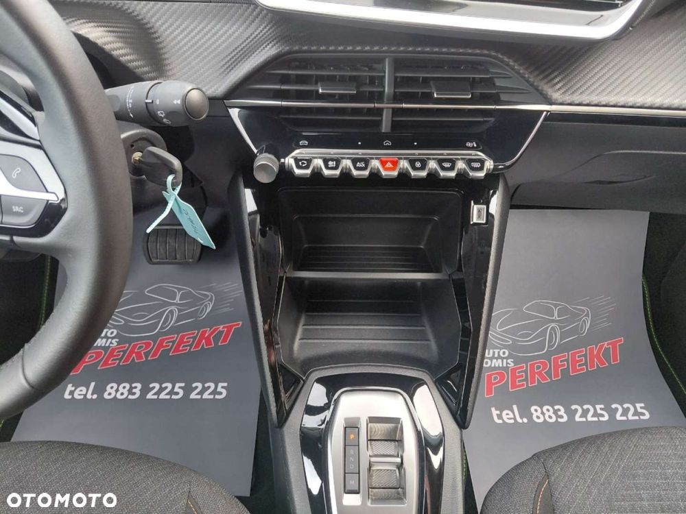Peugeot 208 - 20