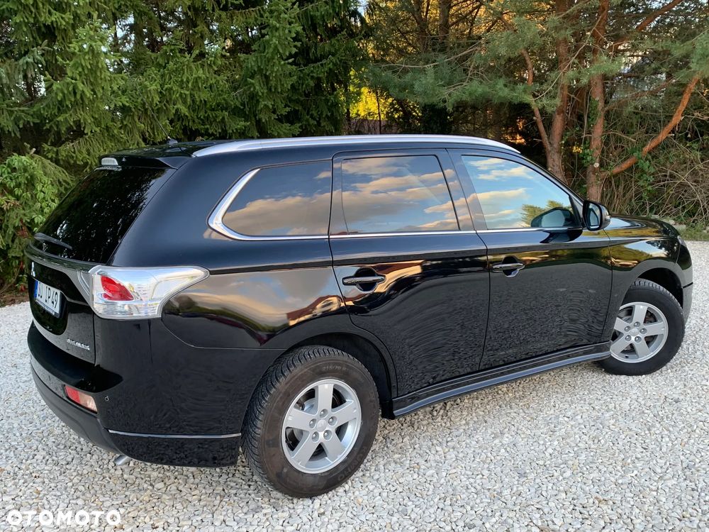 Mitsubishi Outlander - 15