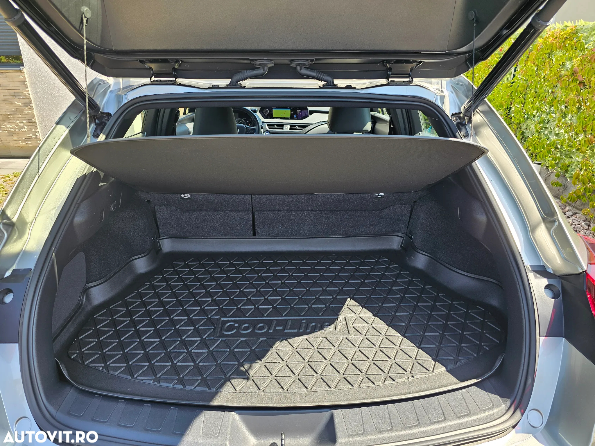 Lexus UX 250h Luxury Line - 12