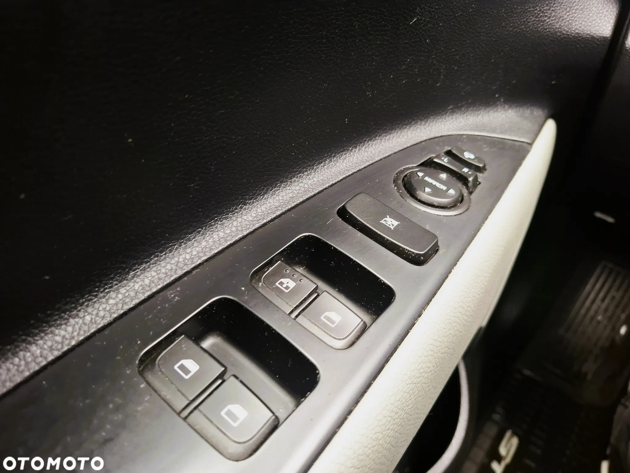 Kia Stonic 1.4 L - 23