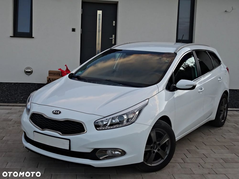 Kia Ceed - 1