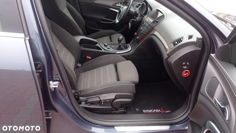 Opel Insignia 1.8 Active - 35