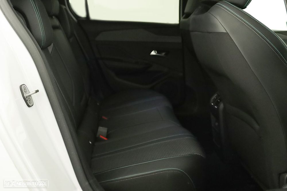 Peugeot 308 1.2 PureTech Allure EAT8 - 21