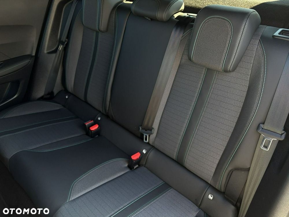 Peugeot 2008 1.2 PureTech Allure Pack S&S EAT8 - 25