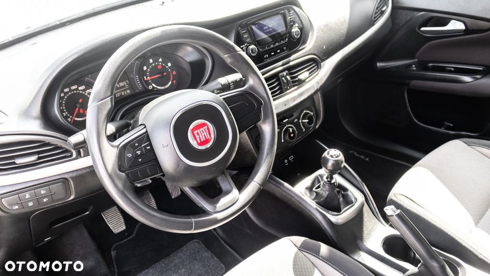Fiat Tipo 1.4 T-Jet 16v Lounge EU6d - 13