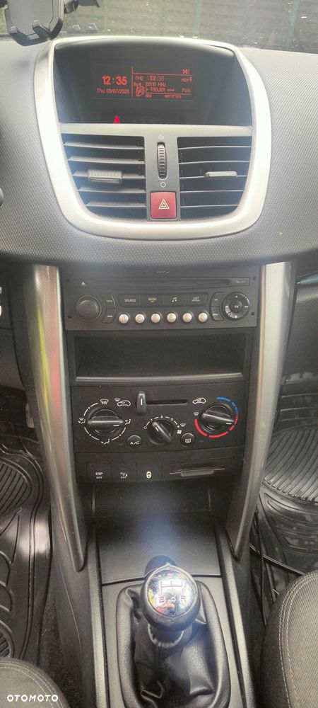 Peugeot 207 - 8