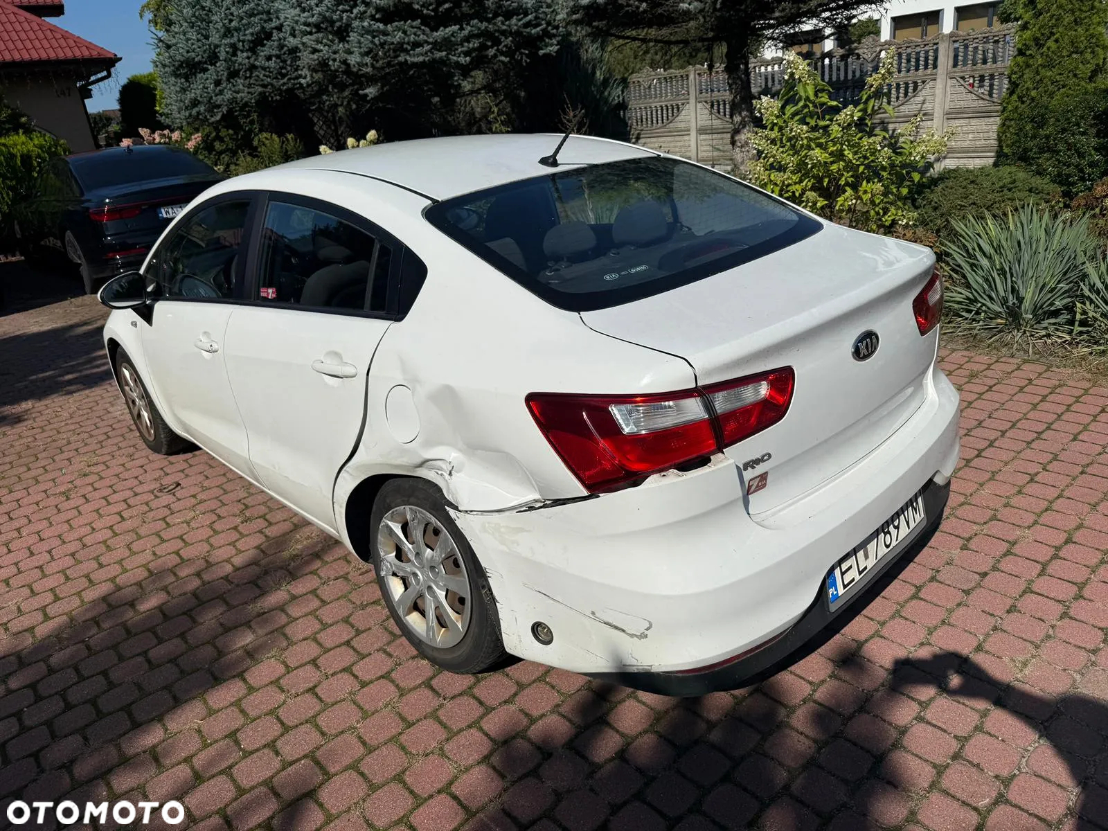 Kia Rio 1.2 L - 7