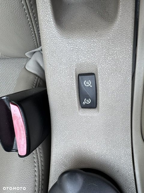 Renault Fluence 1.6 16V Privilege - 26