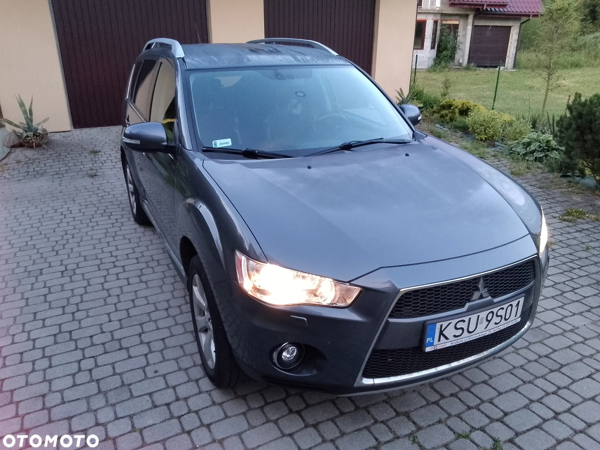 Mitsubishi Outlander 2.0 DID Intense + - 6
